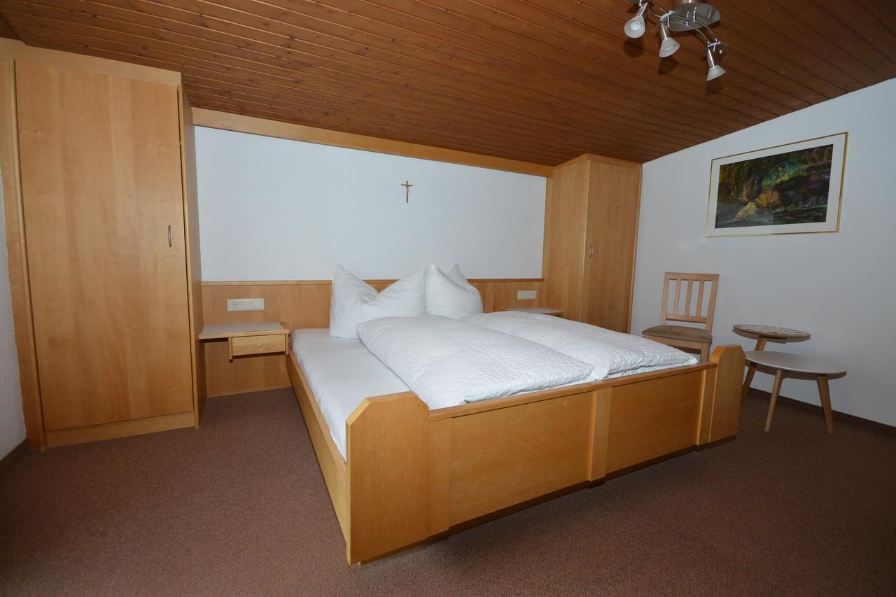 Haus Triumph Daire Pettneu am Arlberg Dış mekan fotoğraf